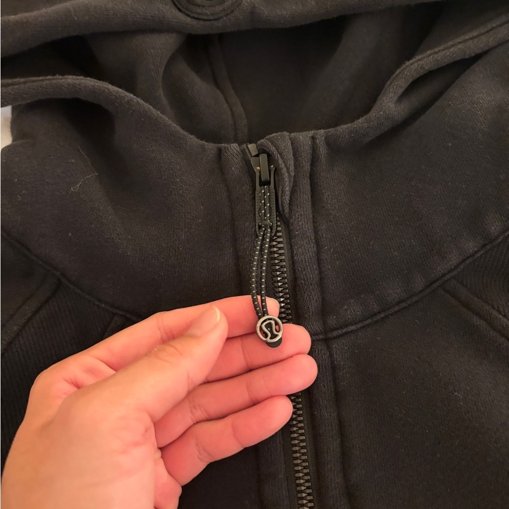 Lululemon scuba full-zip cropped hoodie Chic Black Jacket for Women sweatshirt - Picture 6 of 6